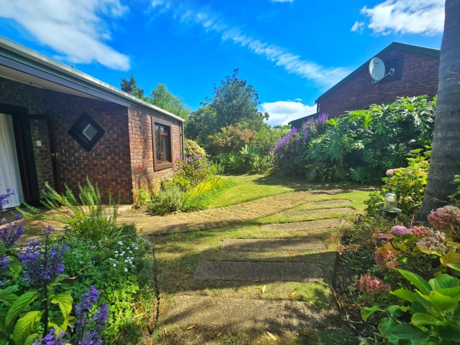 1 Bedroom Property for Sale in Hoekwil Western Cape